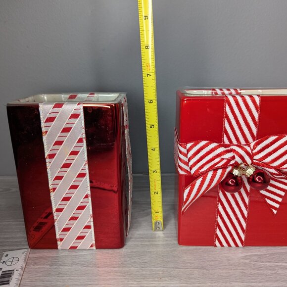 Christmas Presents Red & White Rectangle Ceramic Planters Set of 2 - Picture 11 of 12